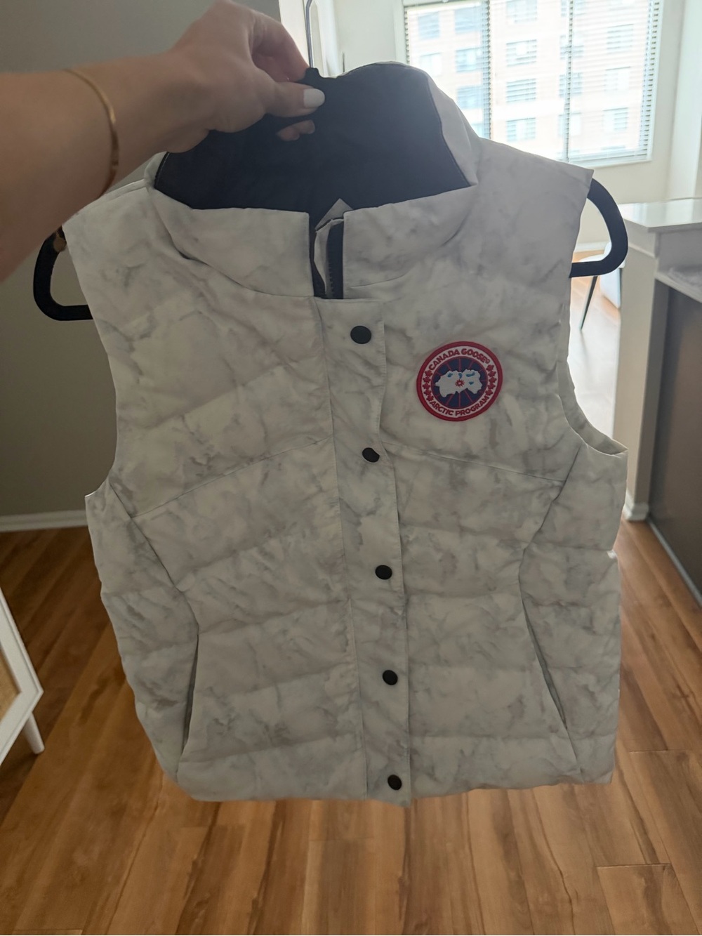 Canada Goose Marble White Quilted Sleeveless Vest (discontinued, only wore once)